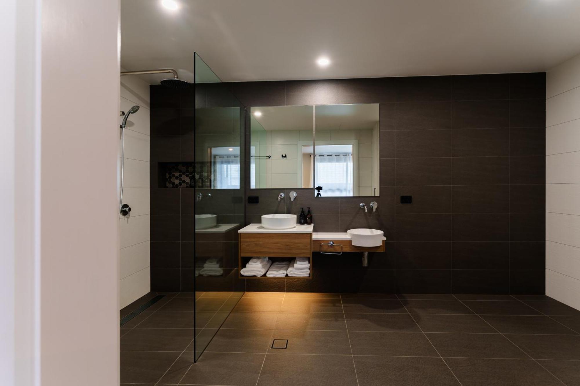 Aberdeen Lane Woodside Room photo