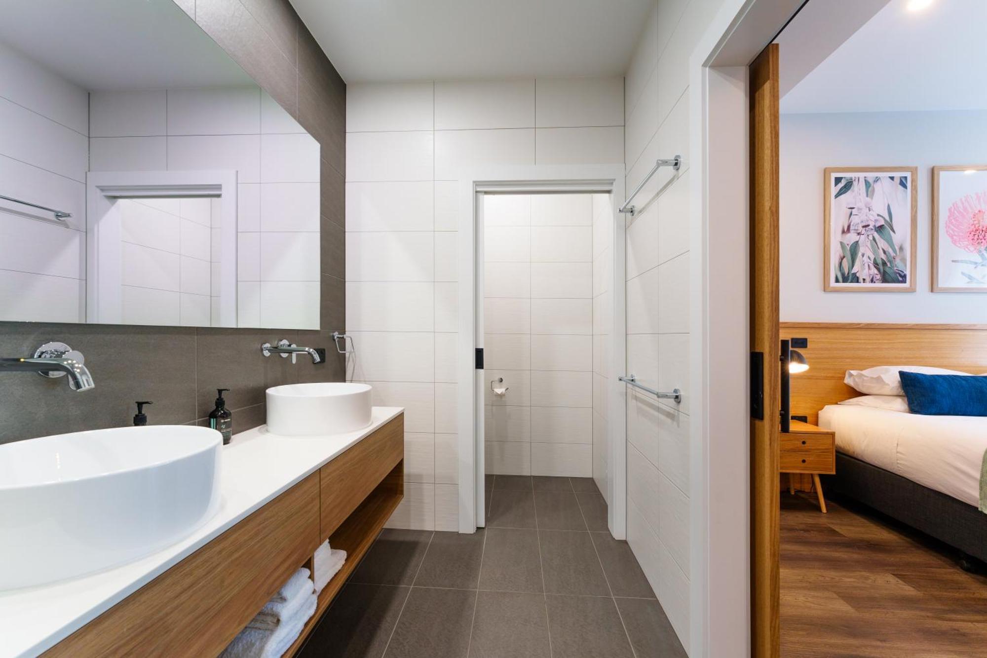 Aberdeen Lane Woodside Room photo