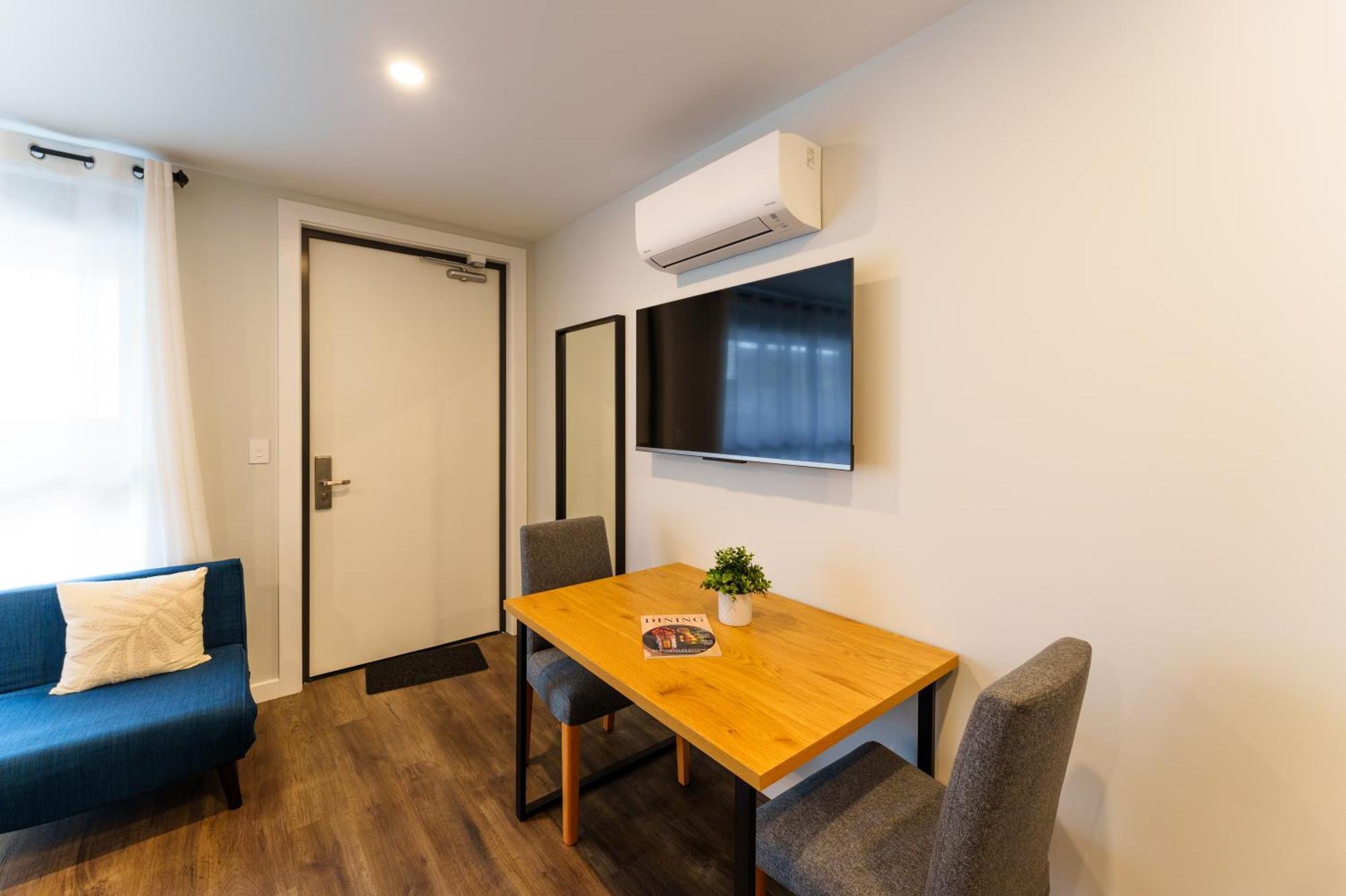Aberdeen Lane Woodside Room photo