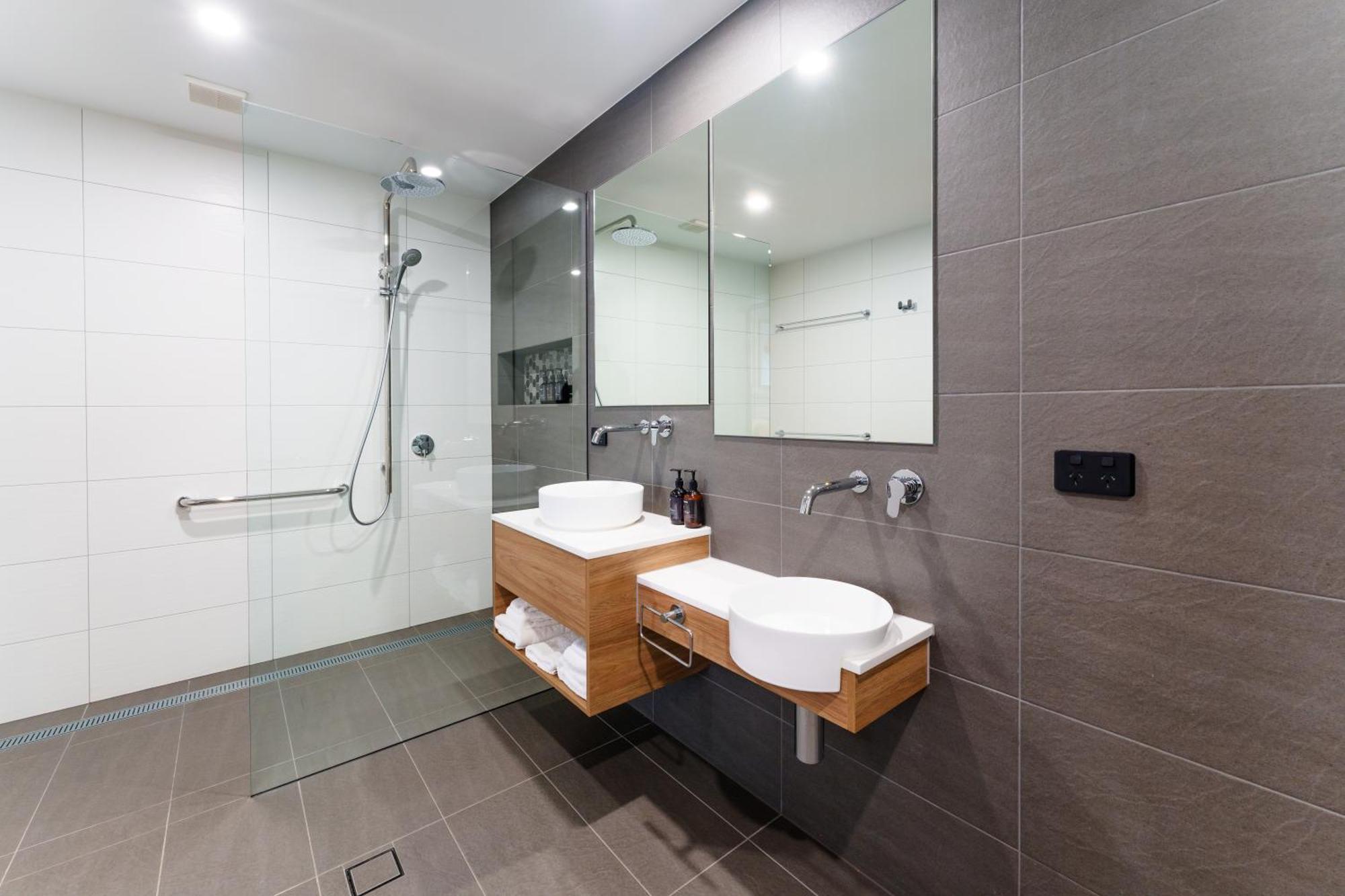 Aberdeen Lane Woodside Room photo
