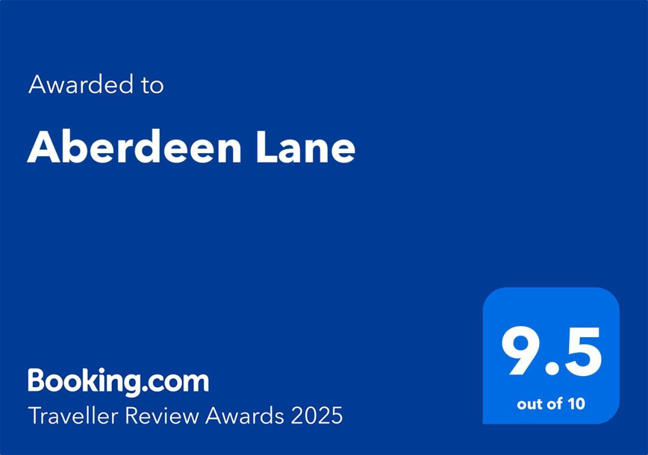 Aberdeen Lane Woodside Exterior photo